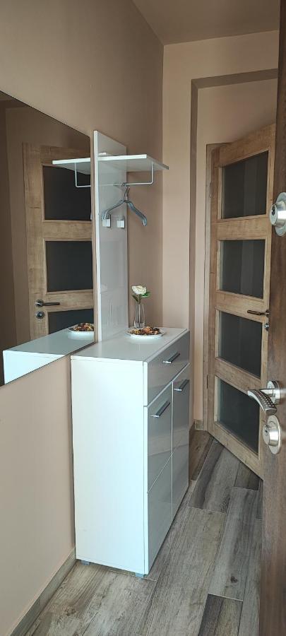 White Column House Apartment Diosd Ngoại thất bức ảnh