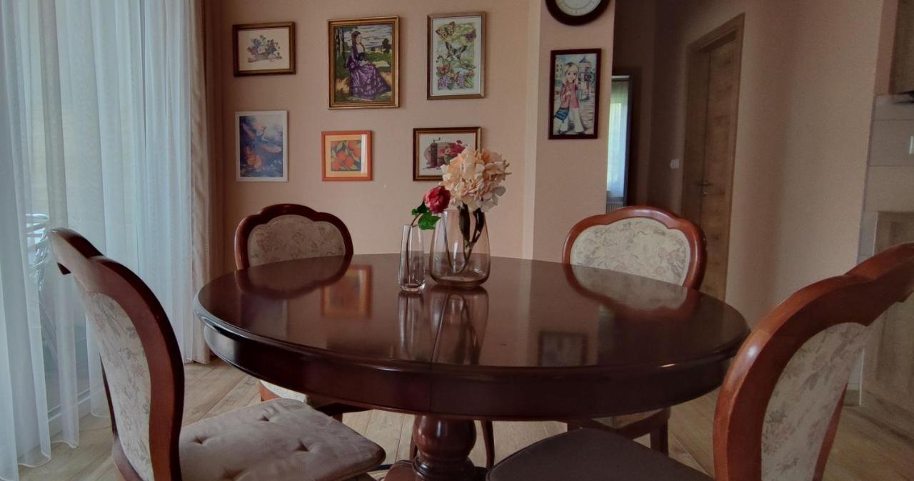 White Column House Apartment Diosd Ngoại thất bức ảnh