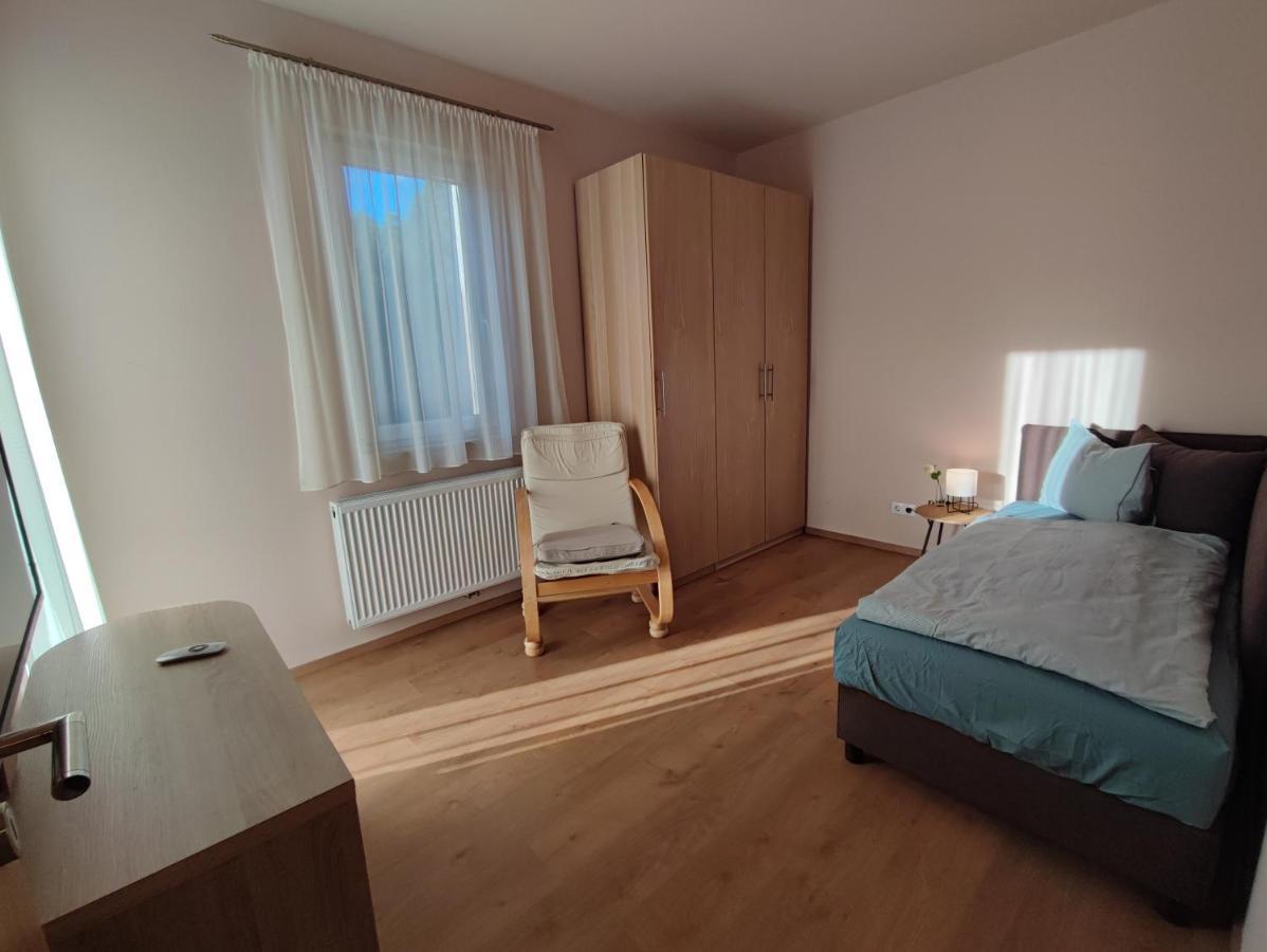 White Column House Apartment Diosd Ngoại thất bức ảnh